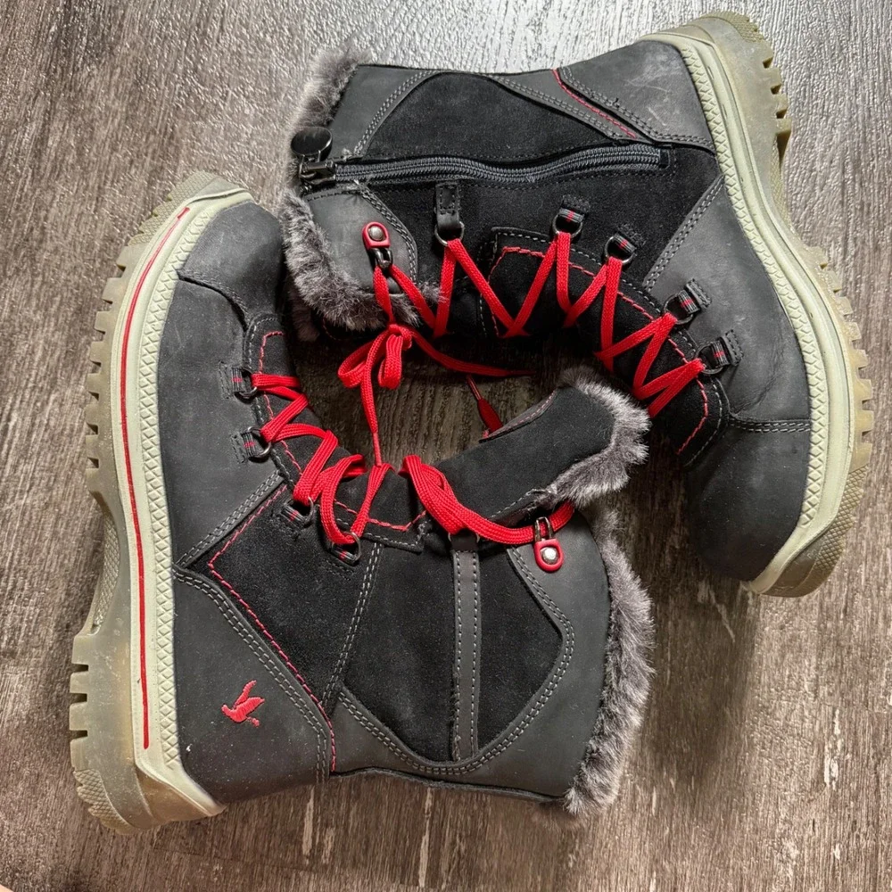 Santana Canada Winter Boots Women 9 Black Red Faux Fur Trim Suede Zipper Mid